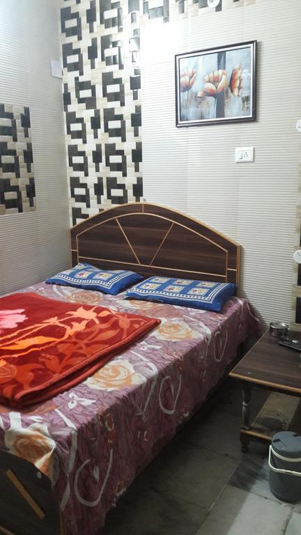 Sai Kripa Guest House Харидвар Экстерьер фото